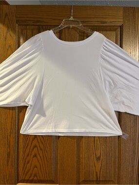 Versona White Short Balloon Sleeve Tee -Size Large
